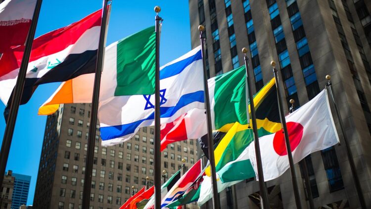 مشكلة الولايات المتحدة البالغة 28 تريليون دولار: الاحتياطي الفيدرالي يقول إن المستثمرين الأجانب يمتلكون أكثر من ما تملكه الولايات المتحدة منهم. مشكلة الولايات المتحدة البالغة 28 تريليون دولار: الاحتياطي الفيدرالي يقول إن المستثمرين الأجانب يمتلكون أكثر من ما تملكه الولايات المتحدة منهم.