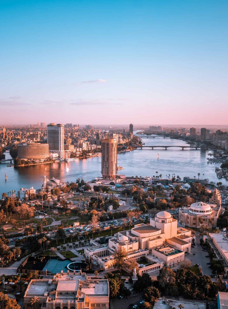 مصر تجذب استثمارات أجنبية مباشرة قياسية بفضل الإصلاحات الاقتصادية مصر تجذب استثمارات أجنبية مباشرة قياسية بفضل الإصلاحات الاقتصادية
