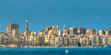 مصر تحقق نموًا اقتصاديًا بنسبة 5.3% مع حزمة اجتماعية بقيمة 797 مليون دولار