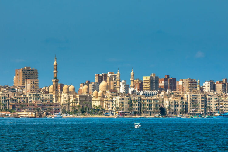 مصر تحقق نموًا اقتصاديًا بنسبة 5.3% مع حزمة اجتماعية بقيمة 797 مليون دولار مصر تحقق نموًا اقتصاديًا بنسبة 5.3% مع حزمة اجتماعية بقيمة 797 مليون دولار