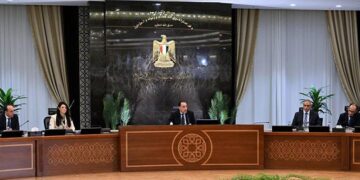 مصر ترفع استهداف نمو الناتج المحلي إلى 7.5% بحلول 2030