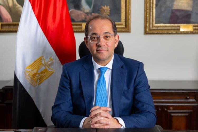 وزير مالية مصر: تلبية الاحتياجات الأساسية والمستثمرين تقلل المخاطر الاقتصادية وزير مالية مصر: تلبية الاحتياجات الأساسية والمستثمرين تقلل المخاطر الاقتصادية
