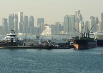 4 ناقلات غاز طبيعي مسال قطرية تعبر مضيق هرمز رغم التوترات