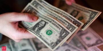 أسعار الدولار مقابل اليورو والين والإسترليني اليوم