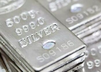 أسعار الفضة ترتفع إلى 66.35 دولارًا للأوقية مع تحسن المعنويات
