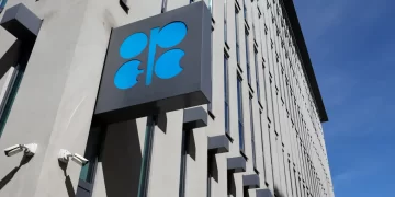 أوبك+ تحذر من تأثيرات مستدامة بسبب blockade مضيق هرمز