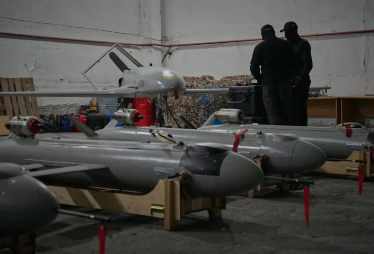 أوكرانيا تستهدف منشآت الطاقة الروسية وتنفي ضرب محطة نووية أوكرانيا تستهدف منشآت الطاقة الروسية وتنفي ضرب محطة نووية