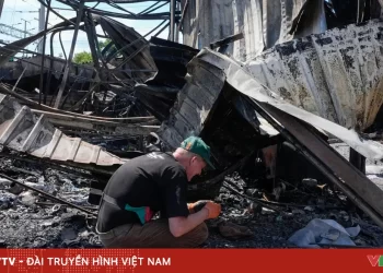 أوكرانيا تعلن استهداف مجمع غاز هيليوم روسي في أورينبورغ وتدمير مراكز اتصالات فضائية