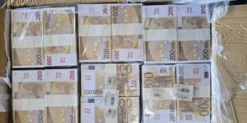 إحباط تهريب 1.2 مليار يورو من النقود المزيفة عبر البريد