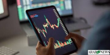 إغلاق السوق: تراجع السوق السعودي إلى 11,009 نقاط بحجم تداول 2 مليار دولار