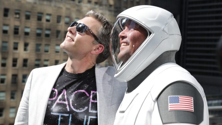 إغلاق مؤشر ناسداك مع أول طرح عام لـ SpaceX بقيمة 85.7 مليار دولار