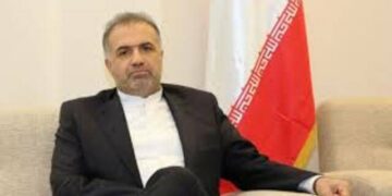 إيران تعلن عن فرض رسوم عبور في مضيق هرمز بفتح مستمر