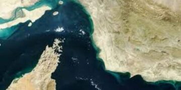 ارتفاع عمليات تهريب النفط الأمريكية متجاوزة حصار مضيق هرمز
