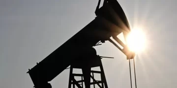ارتفاع نفط برنت إلى 81.09 دولار وWTI إلى 77.85 مع مفاوضات إيران وأمريكا