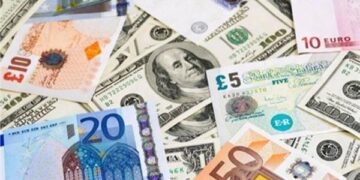 استقرار أسعار العملات مقابل الجنيه المصري بالبنوك وشركات الصرافة اليوم