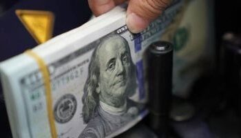 استقرار سعر الدولار أمام الجنيه المصري بالبنوك اليوم الجمعة