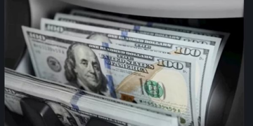استقرار سعر الدولار أمام الجنيه المصري عند مستويات متقاربة اليوم