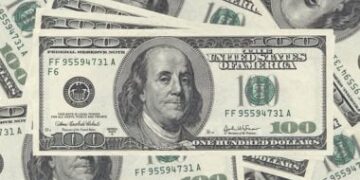 استقرار سعر الدولار أمام الجنيه في البنوك المصرية عند مستويات ثابتة