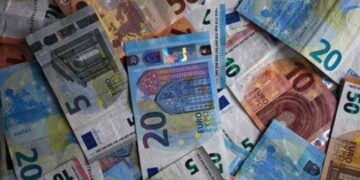 استقرار سعر اليورو مقابل الجنيه في البنوك المحلية اليوم السبت