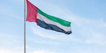 الإمارات تعتمد تشريعات استباقية لبناء اقتصاد وطني مرن ومتطور