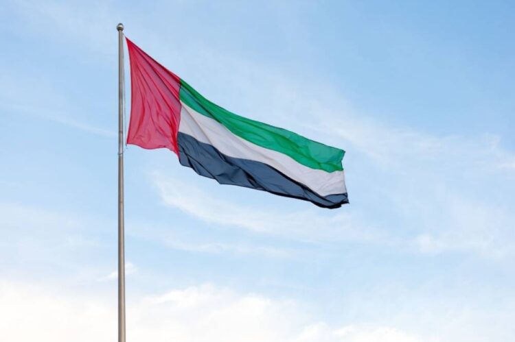 الإمارات تعتمد تشريعات استباقية لبناء اقتصاد وطني مرن ومتطور