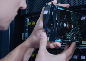 الاقتصاد الأميركي يترقب نمو أسرع وضغط تضخمي مستمر وسط انفاق تقني مكثف