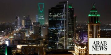 الاقتصاد السعودي القوي يجذب الأعمال الخليجية خلال الأزمات.