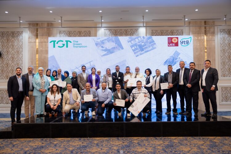 الانتقال الأخضر في الإمارات يحقق مكاسب اجتماعية وبيئية الانتقال الأخضر في الإمارات يحقق مكاسب اجتماعية وبيئية