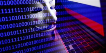 الباب الخلفي لشبكة الطاقة النظيفة في أوروبا: من يتحكم؟