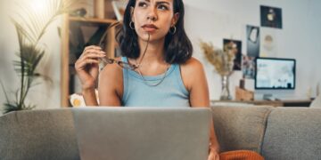 البتكوين تتراجع 77%، هل حان وقت التخلي عنها؟