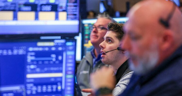 البورصات تتراجع مع مخاوف ارتفاع أسعار الفائدة في القطاع التكنولوجي البورصات تتراجع مع مخاوف ارتفاع أسعار الفائدة في القطاع التكنولوجي