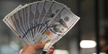 الدولار الأمريكي يسجل 50.18 جنيه للشراء أمام الجنيه السبت 20 يونيو 2026