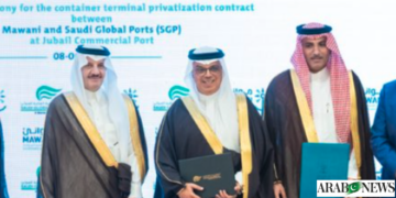 السعودية تعلن عن عقد بقيمة 533 مليون دولار لتطوير ميناء الجبيل