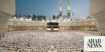 السعودية تفتح باب التقديم للتأشيرات لموسم العمرة الجديد