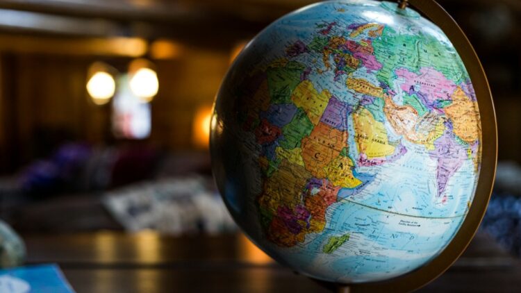 العراق والإمارات والسعودية تستعد لزيادة كبيرة في إنتاج النفط 2027 العراق والإمارات والسعودية تستعد لزيادة كبيرة في إنتاج النفط 2027