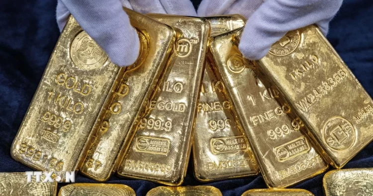 الفيدرالي المتشدد يدعم ارتفاع الدولار ويتجه لرفع الفائدة في أميركا
