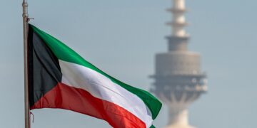 الكويت تحتفل بمرور 65 عاماً على الاستقلال ومسيرة التنمية المستمرة