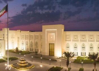 الكويت تدين الاعتداء الإيراني على البحرين وتهدد استقرار المنطقة