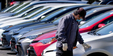 الولايات المتحدة تطالب بقواعد أكثر صرامة لقطع غيار السيارات في مفاوضات التجارة مع المكسيك