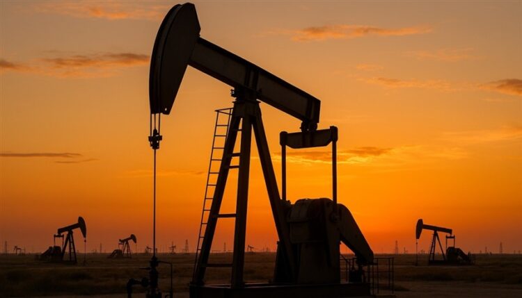 انخفاض خام برنت إلى 77.46 دولار وWTI إلى 74.53 دولار بعد تخفيف مخاوف الإمدادات