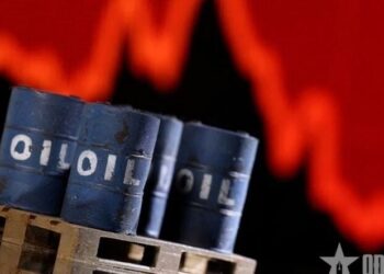 انخفاض سعر خام برنت إلى 71.99 دولار وخام غرب تكساس إلى 69.23 دولار بفعل زيادة الإمدادات