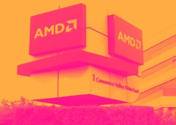 انخفاض سهم AMD بنسبة 6.3% مع تراجع توسع ذاكرة HBM في Nasdaq