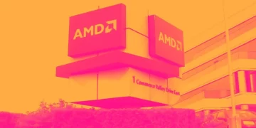 انخفاض سهم AMD بنسبة 6.3% مع تراجع توسع ذاكرة HBM في Nasdaq