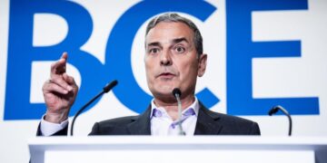 بل تعلن عن تسريح نحو 700 موظف ضمن تغييرات تنظيمية مستمرة
