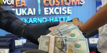 بنك إندونيسيا يشدد مراقبة تدفقات الدولار للحفاظ على استقرار الروبية