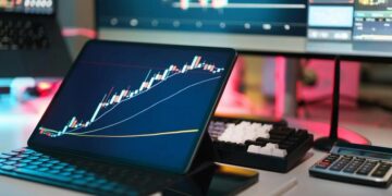بيتكوين يتذبذب عند 64000 دولار مع استمرار نزيف تدفقات ETF للأسبوع السادس