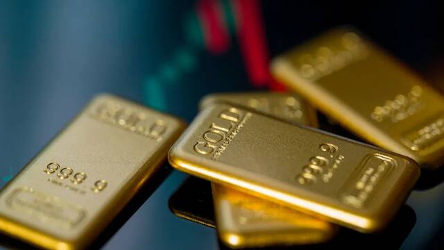 تراجع أسعار الذهب لأدنى مستوى في 6 أشهر بسبب التضخم تراجع أسعار الذهب لأدنى مستوى في 6 أشهر بسبب التضخم