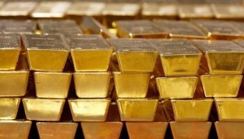 تراجع الذهب عيار 21 في مصر 3.36% إلى 6040 جنيها بسبب هبوط الأونصة العالمية