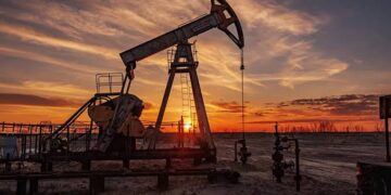 تراجع برنت 1.75% إلى 72.43 دولار مع استمرار تدفق النفط عبر هرمز