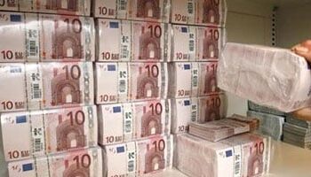 تراجع سعر اليورو أمام الجنيه في البنوك المصرية اليوم الأربعاء